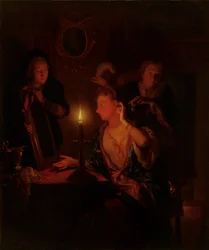 Dame bij een spiegel bij kaarslicht