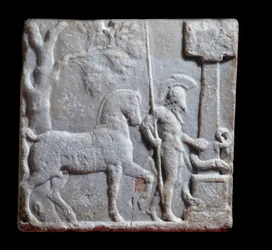 Griekse kunst: marmeren stèle met een ruiter en zijn paard, eind 2e - begin 1e eeuw v.Chr. Mantua, Palazzo Ducale, Coll statuaria, inv nr 6669