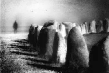 Mysterieus landschap met een steencirkel