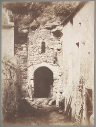 Achter de Troglodyte-boerderij