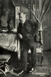 Portret van de Franse schilder Charles Lucien Leandre ( 1862