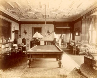 De biljartkamer in Ascott House, Buckinghamshire