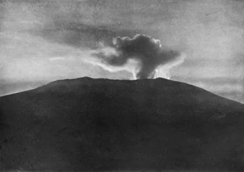 De top van de Mount Erebus, ca. 1910-1912, 1913