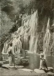 De Waterval van Vallende Juwelen bij Yumoto, 1910