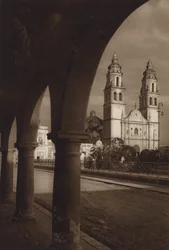 Mexico: Kathedraal van Campeche (z/w foto)