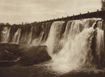 Mexico: Juanacatlan waterval (zwart-wit foto)