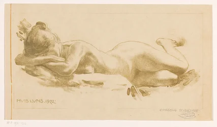 Vooroverliggende naakte vrouw