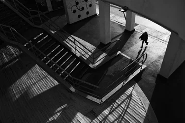 Stedelijk licht en schaduw