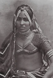 Bombay / Mumbai: Een Marwar Lady (z/w foto)