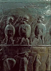 Prehistorische kunst: detail van krijgers. Situla, bronzen pyxis 500 v.Chr. (IJzertijd) uit de Necropolis van Certosa
