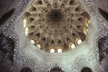 Plafond van de Hal van de Abencerrajes