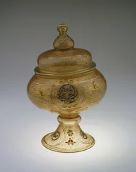 Voetkom met deksel, Mamluk dynastie