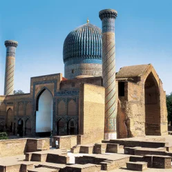 Mausoleum van Gur-i-Amir en het graf van Tamerlan, Samarkand, Oezbekistan