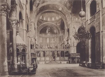 Interno Chiesa S Marco