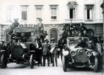 Milaan, 3 en 4 augustus 1922. De reactie van de fascisten op de staking. Actieteams op het Scala-plein.