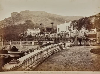 Villa met terrasvormige tuin in Monte Carlo in het Prinsdom Monaco