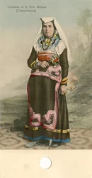 Vrouw in traditionele klederdracht, San Polo Matese, Molise, Italië, ca. 1910