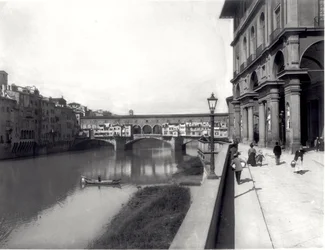 Ponte Vecchio en de gevel van de Uffizi