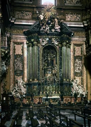 Altaar van de heilige Ignatius in de kerk Il Gesù in Rome (barokkunst).