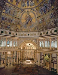 Interieur van de doopkapel van Florence