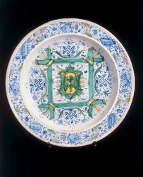 Bord met de Rijdende Leeuw, Cafaggiolo-fabriek