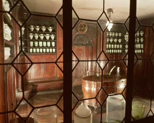 Reconstructie van een 18e-eeuwse apotheek