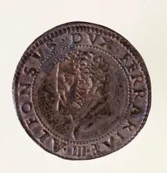Zilveren munt (testone) uit Ferrara: regering van hertog Alfonso II d’Este (1559-1597). Diameter 2,7 cm. Rome, Museo Nazionale delle Terme