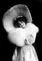 Marie Studholme, Engelse actrice, 1900s