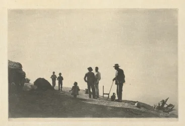 Groep op een Heuvelweg - Granada