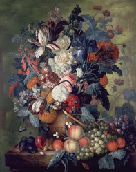 Een vaas met bloemen en fruit