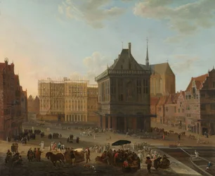De Dam in Amsterdam met het nieuwe stadhuis in aanbouw