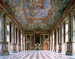 De Marmeren Hal in de abdijkerk van St. Florian