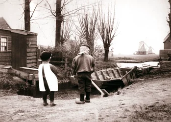 Kinderen, Laandam, Nederland, 1898