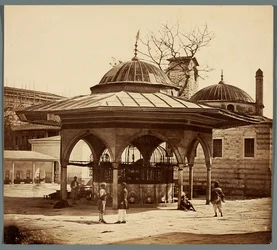 "Fontein op de binnenplaats van de Hagia Sophia"