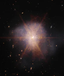 Arp 220 (NIRCam en MIRI beeld)
