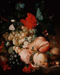 Gemengde bloemen en fruit met insecten op een marmeren sokkel