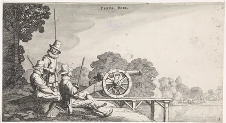 Soldaten bij een kanon op een steiger aan een rivier