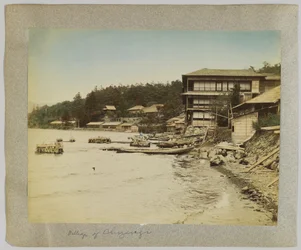 Dorp Chuzenji, Nikko, Japan (handgekleurde zwart-wit foto)