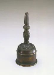 Boeddhistische rituele bel, Kamakura-periode, 1185-1333