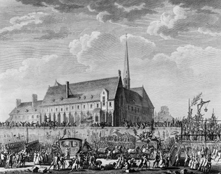 Franse Revolutie: Koning Lodewijk XVI arriveert met zijn familie in Parijs op 6 oktober