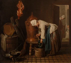 Vrouw die water uit een waterkruik haalt
