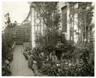Tuin van mevrouw Regina Jais, ca. 1936-37