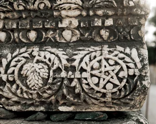 Detail van kapiteel met de Davidster, 2e-3e eeuw