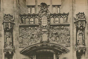 Steenhouwkunst onder het wapen van Middlesex in de Guildhall, Westminster, ca. 1935