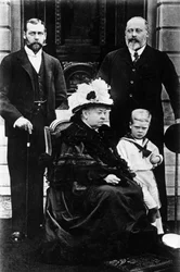 Vier Generaties Victoriaanse Koninklijkheid, genomen in Osborne House, 5 augustus 1899