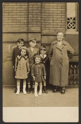 [Groep kinderen]