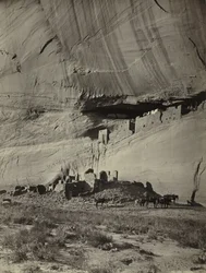 Ruïnes van rotswoningen, Cañon de Chelly, Arizona