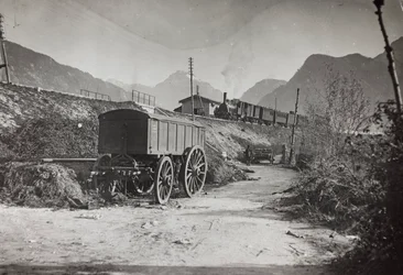 Album "Meine weltkriegs - Erinnerungen Zuidwestfront (Karinthië, Italië, Zuid-Tirol) 31/03/1915-12/11/1918 - Josef Zohles Wien": spoorweg Tolmezzo