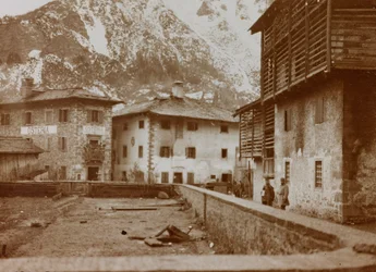 Album "Meine weltkriegs - Erinnerungen South-West Front (Karinthië, Italië, Zuid-Tirol) 31/03/1915-12/11/1918 - Josef Zohles Wien": uitzicht op Chiusaforte