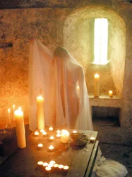 In de kapel